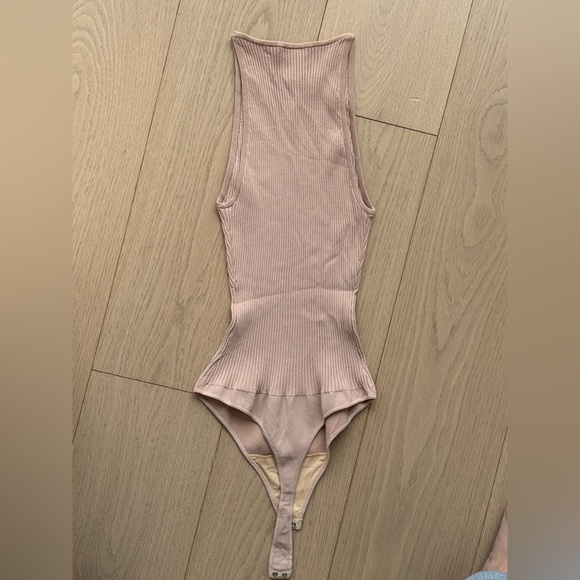 A.L.C Stretchy Bodysuit Tank Top. Excellent Condition. Size S. NUDE - Picture 5 of 5